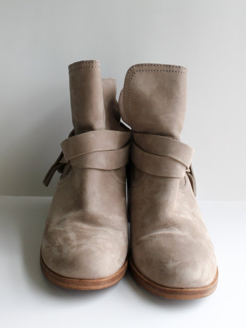UGG Elora Taupe Nubuck Ankle Booties - Neutral Block Heel 9.5 👢